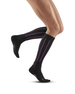CEP pinstripe socks running tall für Frauen in black