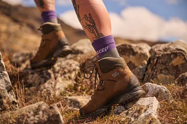 CEP Outdoor Socks | BETERE STAPVASTHEID DANKZIJ COMPRESSIE