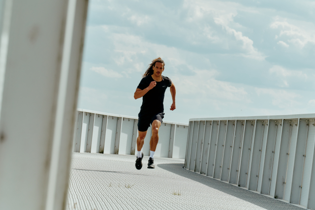 Trainingsbekleidung von CEP für Frauen und Männer