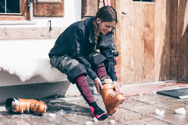 NIENTE PIEGHE GRAZIE ALLA COMPRESSIONE | CEP Ski Socks